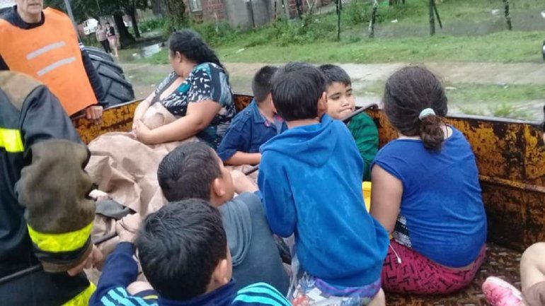Tristes imÃ¡genes: 30 familias fueron evacuadas en una ciudad entrerriana