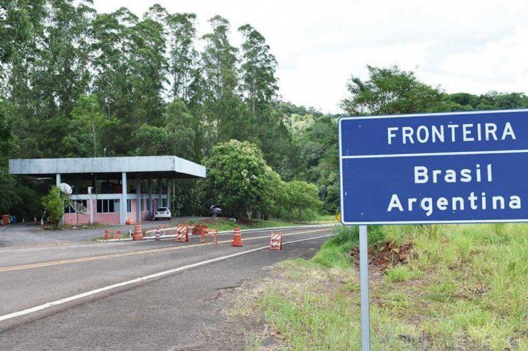 Brasil postergó la apertura de la frontera terrestre con Argentina : Bovril  Post :
