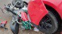 hospitalizaron a motociclista tras ser arrollada por un auto