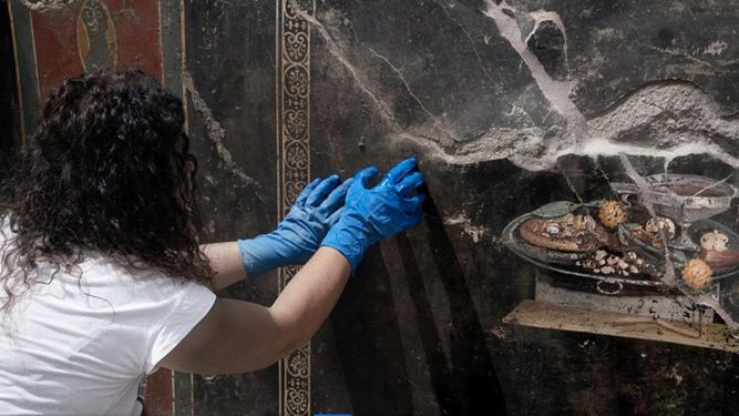Descubren en Pompeya una pintura de una pizza de 2.000 años de antigüedad