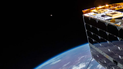 este satelite se hizo un selfie con una gopro a 550 kilometros de la tierra