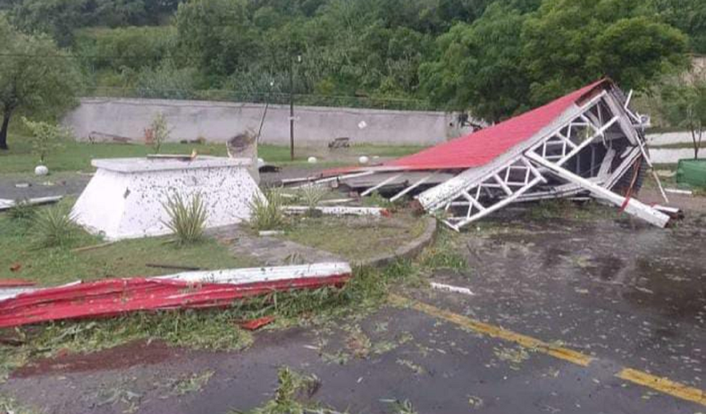 Temporal en Entre Ríos: destrozos en Hernandarias por la tormenta.