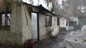 voraz incendio en las dalias: una familia con seis hijos perdio todo y pide ayuda