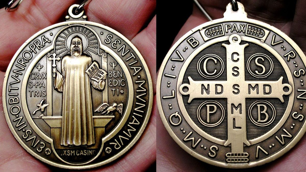 Cuál es el significado de la medalla de San Benito?