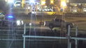 video: manejaba su camioneta por la costa, quiso doblar y se metio en la plaza espana